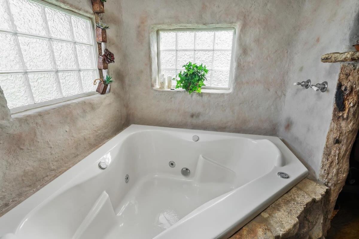Das Eck Haus - Cozy Cabin Getaway Fredericksburg Exteriör bild
